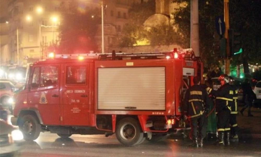 Συναγερμός στην Πυροσβεστική: Μεγάλη πυρκαγιά σε κτήριο στο κέντρο της Αθήνας